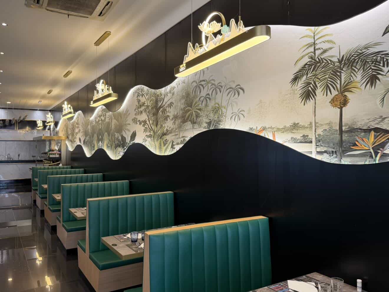 Royal Garden - photo 1